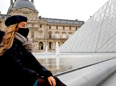 Avrupa’da Noel öncesi koronavirüs önlemleri sıkılaşıyor