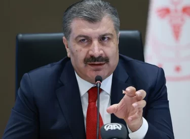 Sağlık Bakanı Fahrettin Koca açıkladı! Çin aşısı gelmeyecek mi? Aşıda beyin yakan sorular