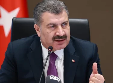 Fahrettin Koca’dan devletin zirvesine aşı çağrısı