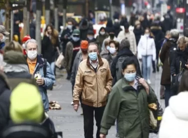 Kısıtlamalar kalkabilir! Bilim Kurulu Üyesi Prof. Dr. Mustafa Necmi İlhan o tarihi işaret etti