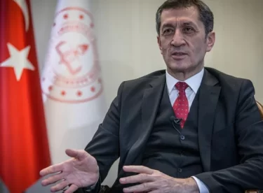 Milli Eğitim Bakanı Ziya Selçuk yüz yüze eğitim tarihini açıkladı! Yarıyıl tatili ne zaman?