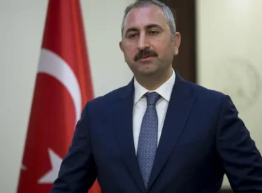 Adalet Bakanı Gül’den Cumhurbaşkanı Erdoğan’ın yeni anayasa çıkışına destek