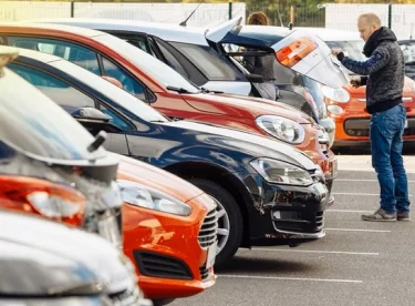 Araç alacaklar dikkat! Sahibinden 2. el otomobil fiyatları düşüşe geçti