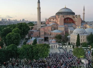 Ayasofya rekoru! Nuri Ersoy, son beş yıllık bilançoyu açıkladı