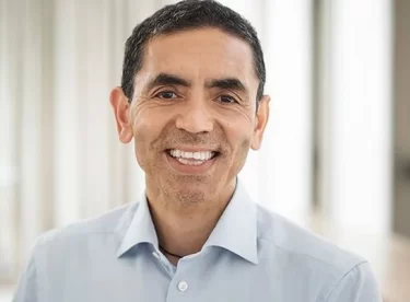 Koronavirüs aşısını bulan Uğur Şahin normale dönüş tarihi verdi aşı itirafı dikkat çekti