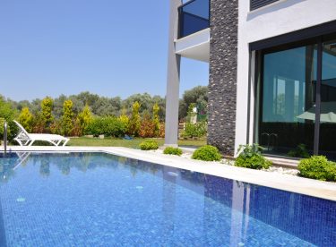 Kuşadası Tatil Villaları: Rüya Gibi Bir Tatil İçin Mükemmel Konaklama Seçenekleri